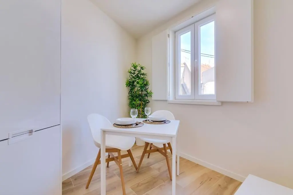 Graceful Studio Apartment G121 Lissabon